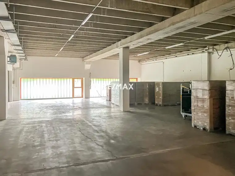 220 m² Lager ebenerdig,