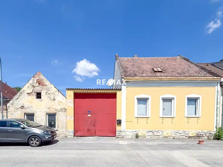Bauernhaus/Grundstück im Zentrum von Ebergassing