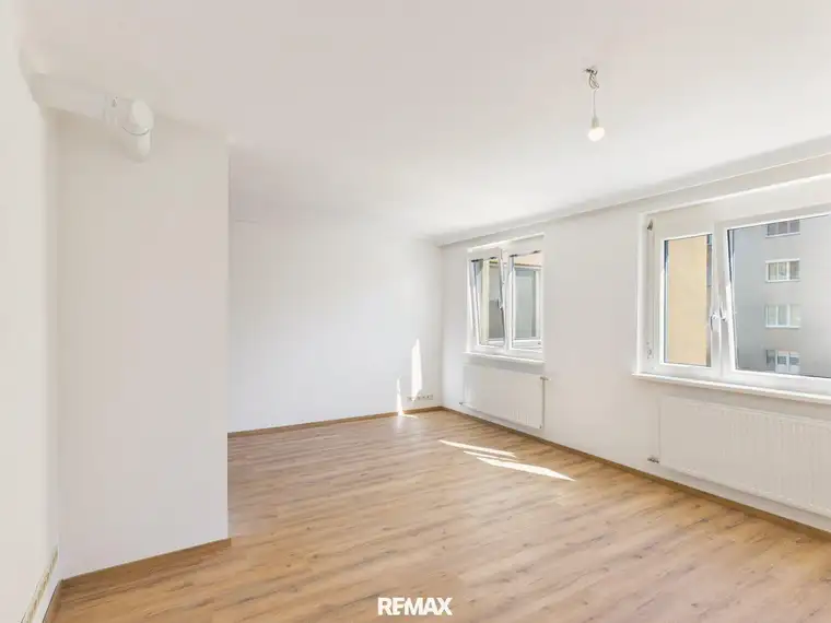 Helle 2,5-Zimmer-Wohnung direkt im Zentrum von Schwechat