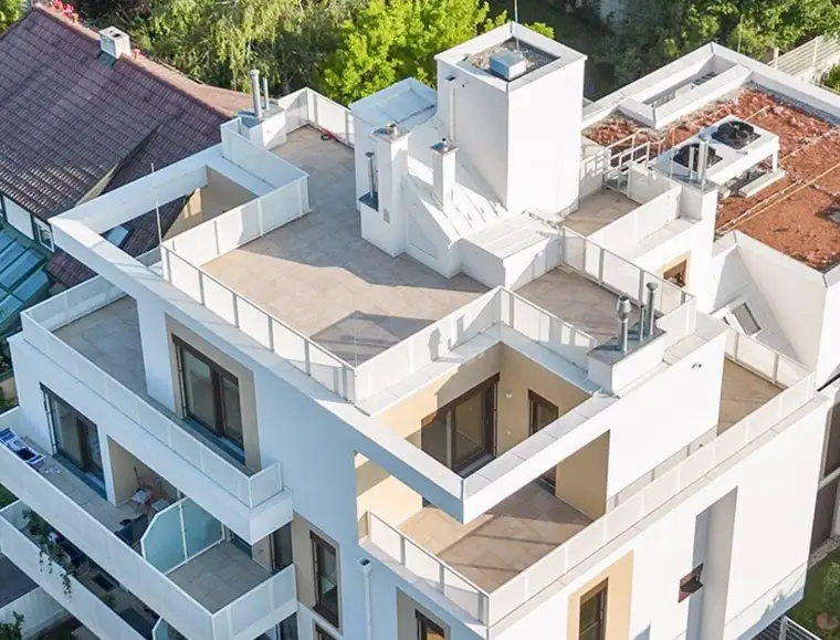 Nataliya Schweda, Ideal Real Immobilien GmbH