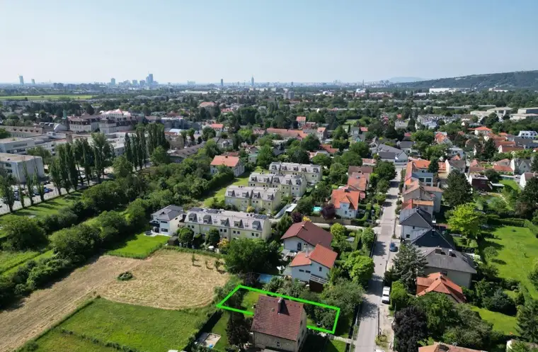 Wien-Strebersdorf: am Fuße des Bisambergs nahe De la Salle Campus