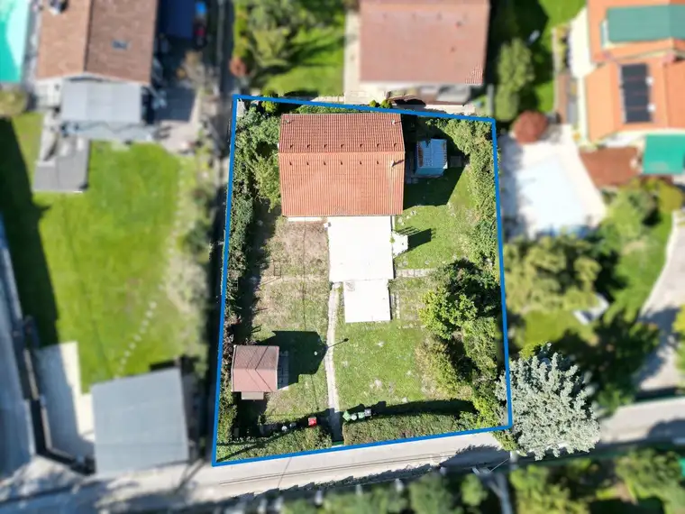 Kleingartenhaus in Ruhelage (Eigengrund!)