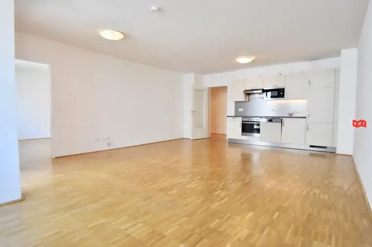 Charmante 2 Zimmer Neubaumiete mit Westbalkon in zentraler Lage