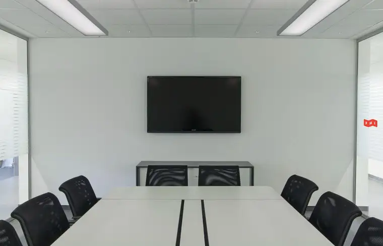 Modernisiertes Büro in einem Bürohaus beim EKZ-Auhof