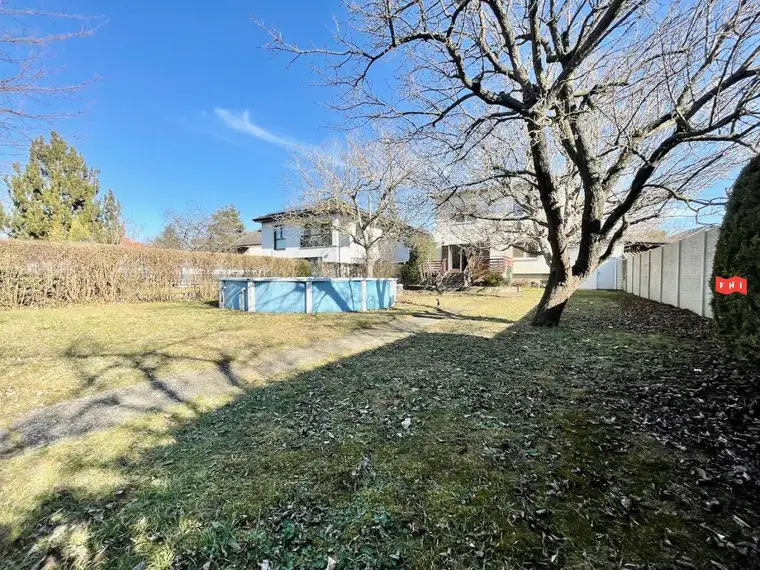 Renovierungsbedürftiges ca. 150m² Einfamilienhaus mit Terrasse, Garage in wunderschöner Lage Nähe Mühlwasser