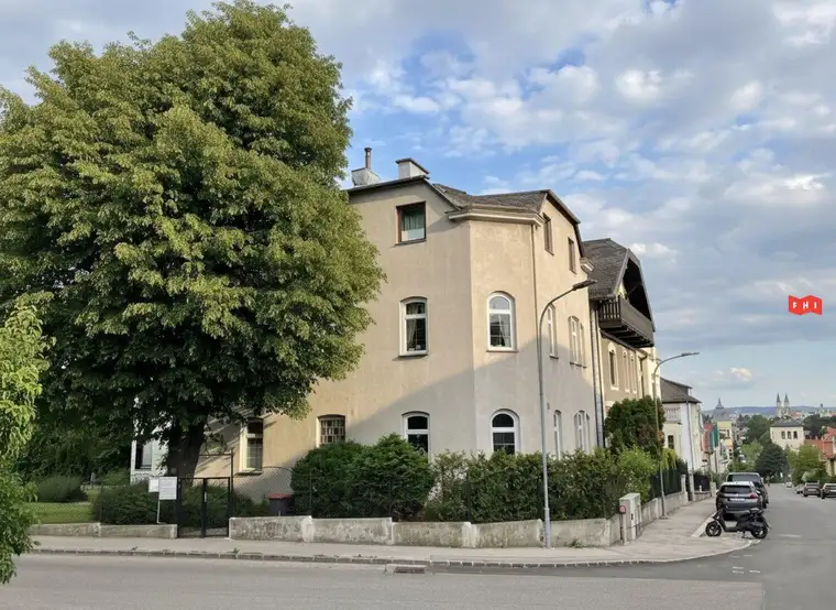 Architektur-Ikone mit Garten und 3 Garagenplätzen