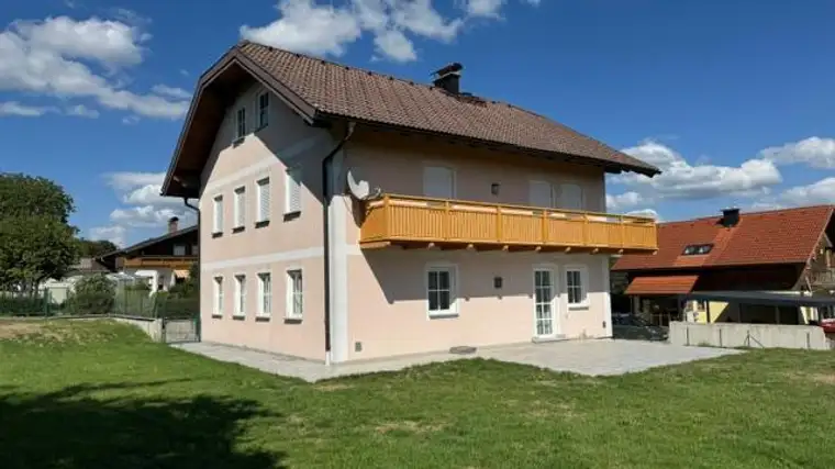 Gepflegtes Ein-/Zweifamilienhaus mit gr. Garten in Palting bei Mattsee!