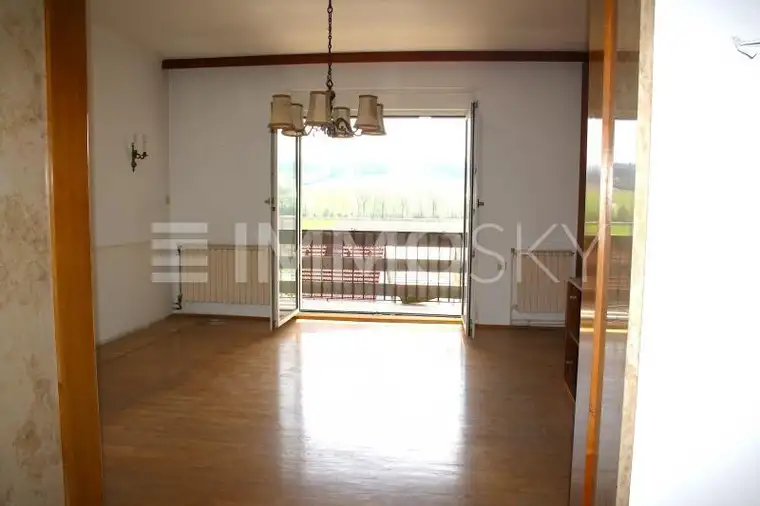 Renovierungsbedürftiges Raumwunder mit enormen Potential