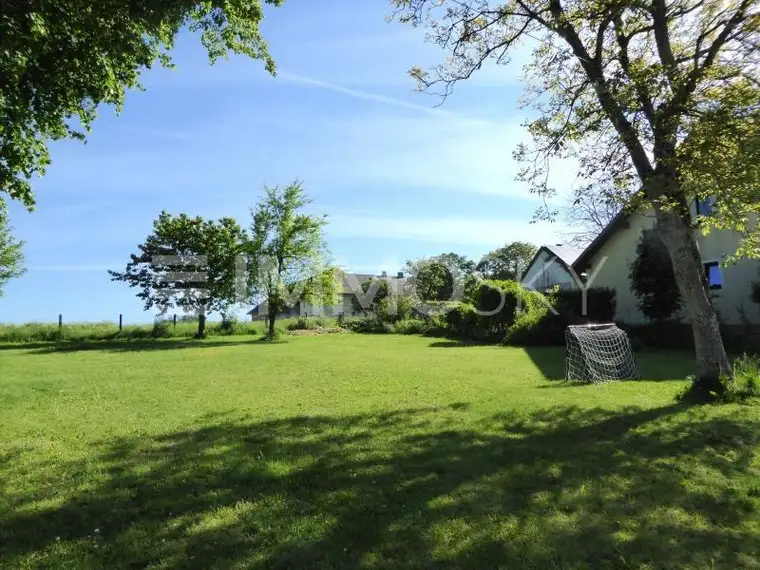 Knapp 800 m² in leichter Hanglage - KEIN BAUZWANG!!!