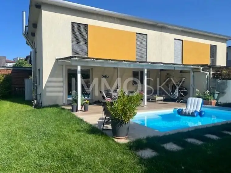 Haushälfte in bezaubernder Lage- kleines Paradies mit Pool und Garten