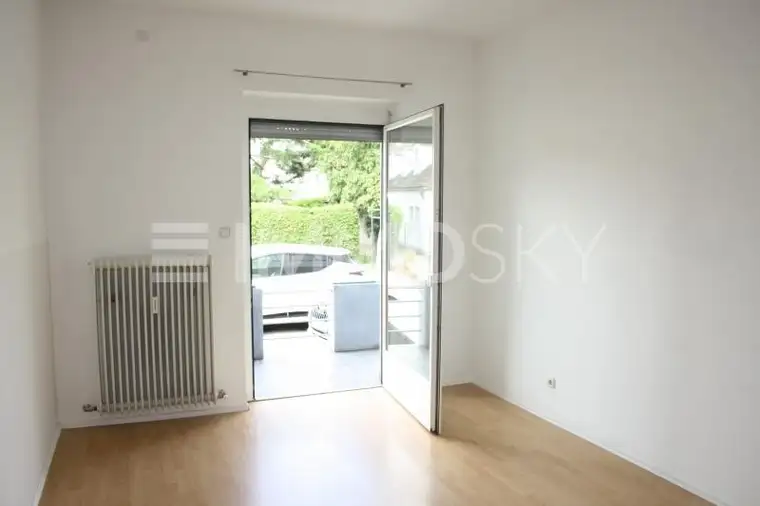 Gemütliches Zuhause im Hochparterre- mit 18 m2 Terrasse und Parkplatz