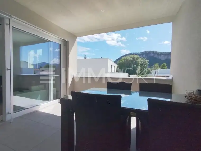 Kummenberg Blick mit Carport