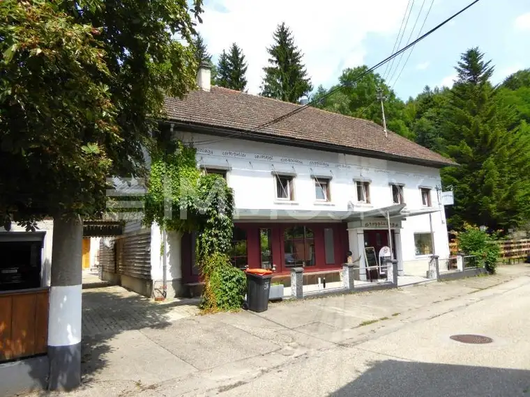 GASTHAUS MIT 2 WOHNUNGEN GASTGARTEN - INTERESSANT FÜR INVESTOREN!