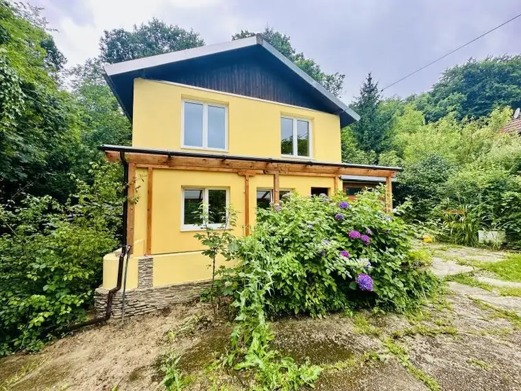 Heimeliges Wohnen im Grünen  Haus in familienfreundlicher Lage