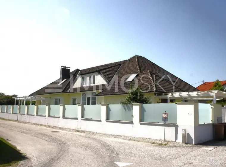 Imposante Landhaus-Villa samt Nachbargrundstück 