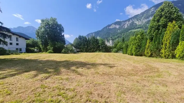 Bauland im Kerngebiet mit Bergblick!