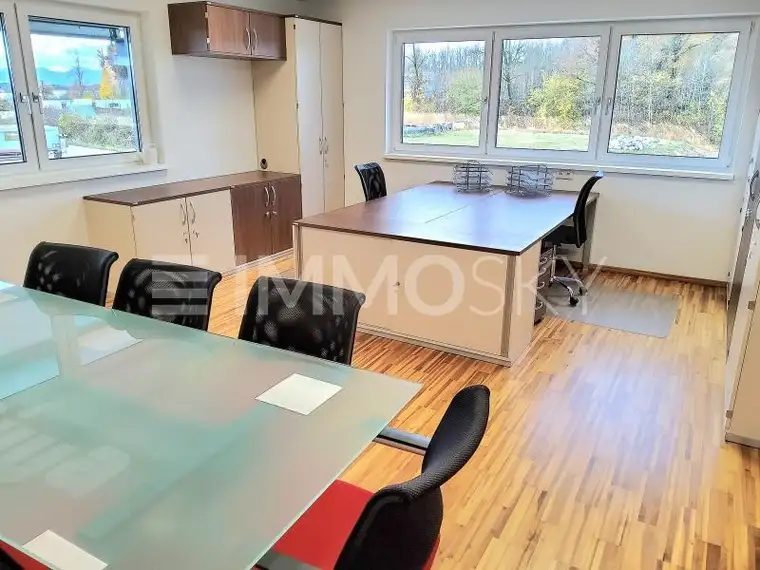 TOP Lagerhalle, moderne Büros mit Parkflächen zw. Wien und Salzburg