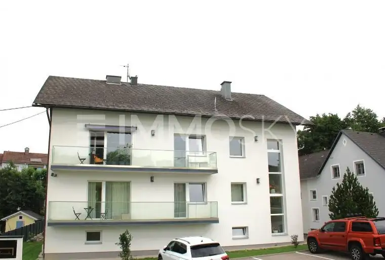 Mehrfamilienhaus mit 3 Wohneinheiten - auch ideal für Investoren!