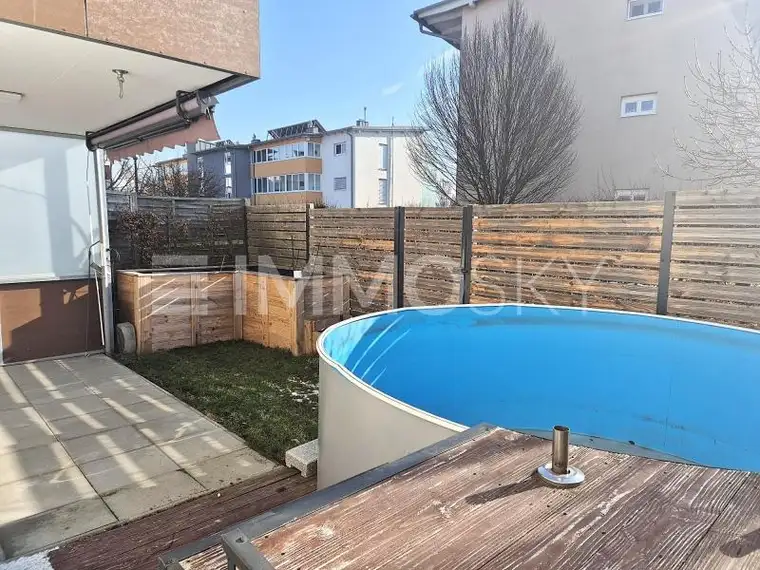 HOHE LEBENSQUALITÄT DANK GUTER LAGE UND KLEINEM GARTEN!!!