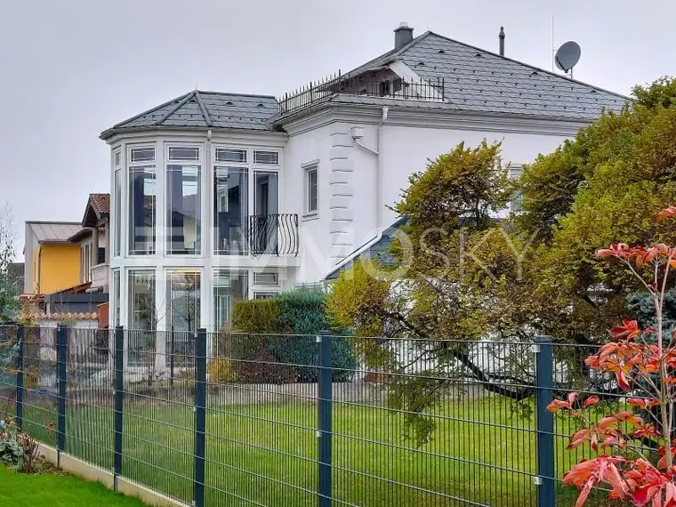 Exklusiver Wohntraum am Stadtrand - zeitlos, geräumig, gewaltig!