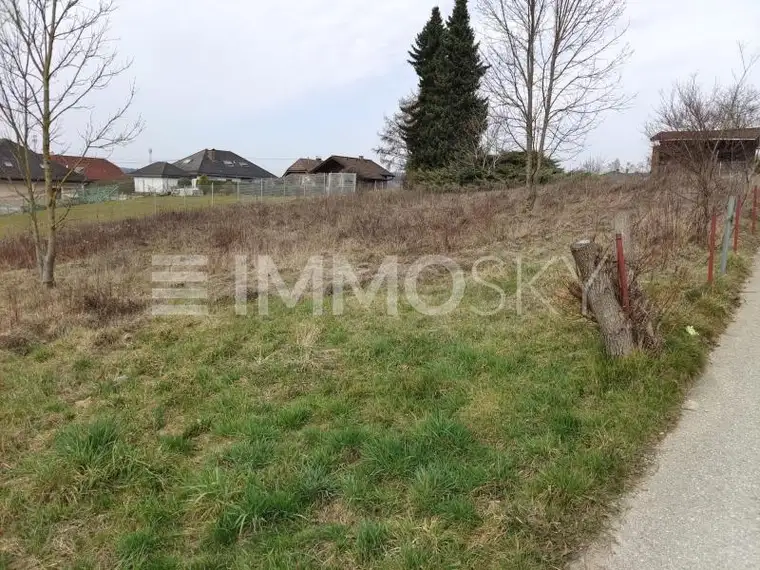 Tolles Fleckerl in idyillischer Umgebung