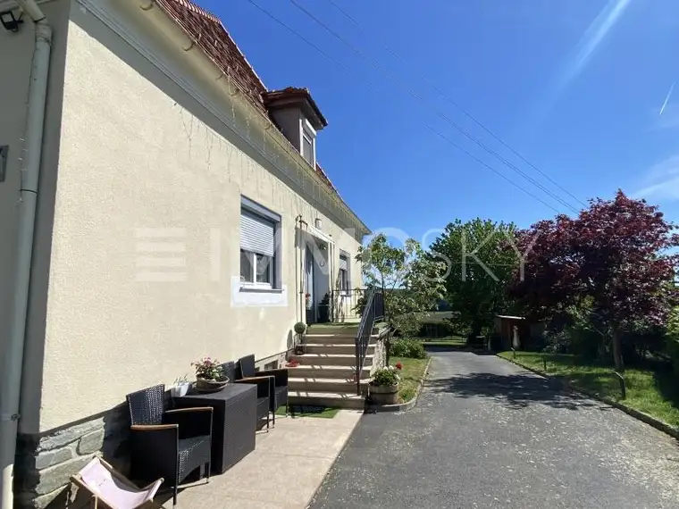 Traumhaftes Landhaus mit großem Garten in ruhiger Lage!