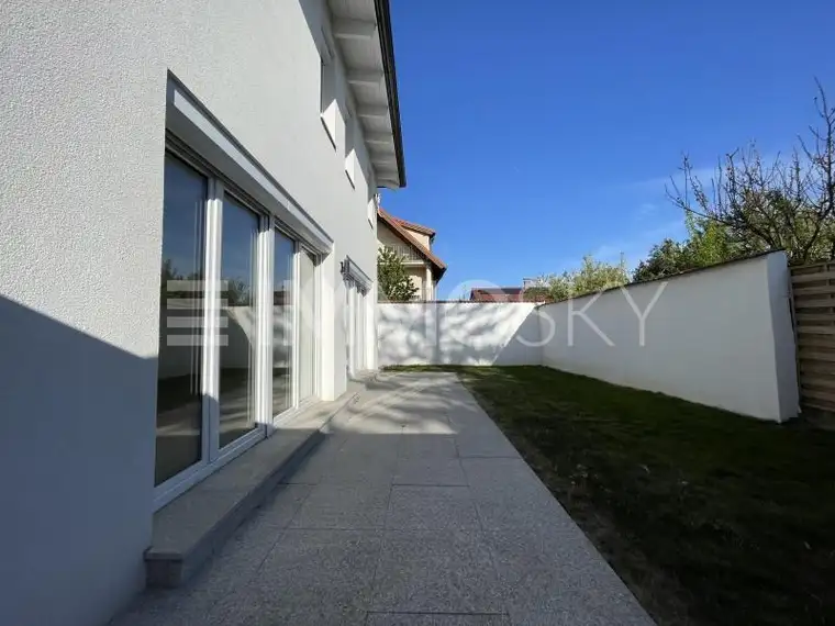 grün-ruhig-modern-hochwertig