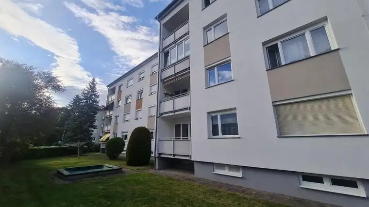 Saniertes Objekt mit kompakter 4-Zimmer Wohnung!