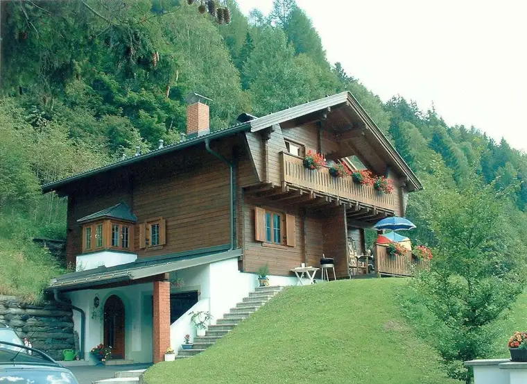 Wohn- bzw. Ferienhaus in Mallnitz mit großem Grundstück!