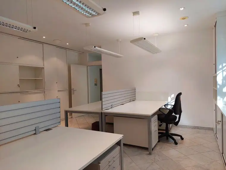 Repräsentativ, zentral und teilweise eingerichtet - Büro-Untervermietung in edlem Stilzinshaus in ALT-Hietzing.