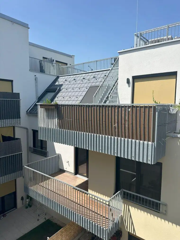 Großzügig Wohnen mit großem Balkon - Nähe Kirchenplatz Atzgersdorf.