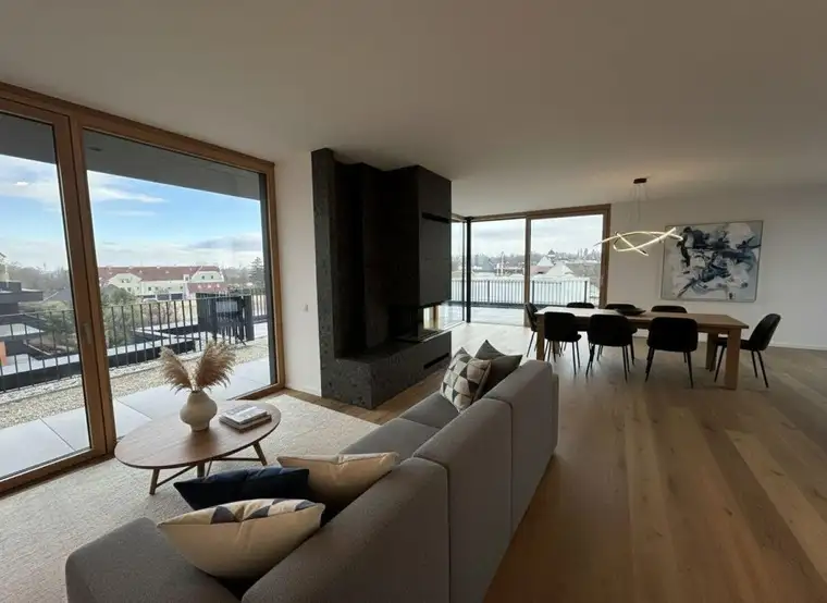 ERSTBEZUG: Ihr exklusives Penthouse mit 177 m² Dachterrasse in absoluter Grünruhelage und zugleich Nahe Wien.