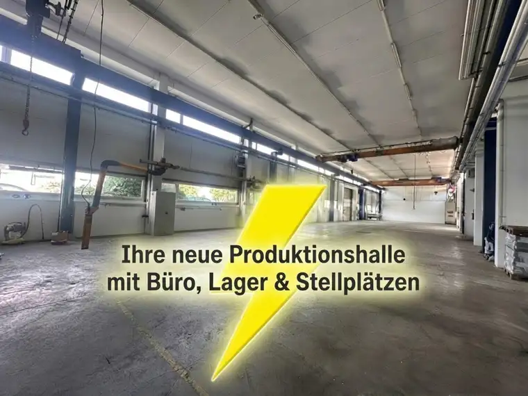 Zentral gelegene Produktionshalle mit 3 Kränen, großen Rolltoren, Lagerräumen, Büro und Outdoorbereich.