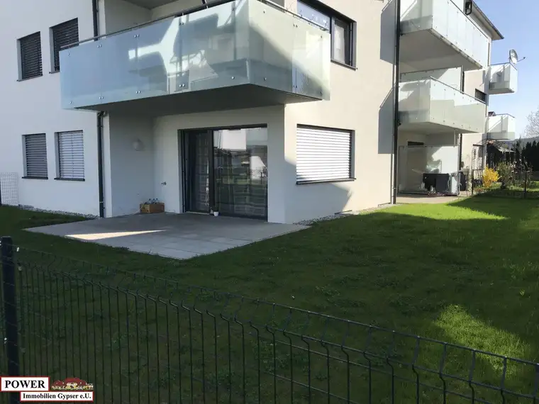 Traumhafte Gartenwohnung in Mattighofen – 4 Zimmer, 2 Terrassen!