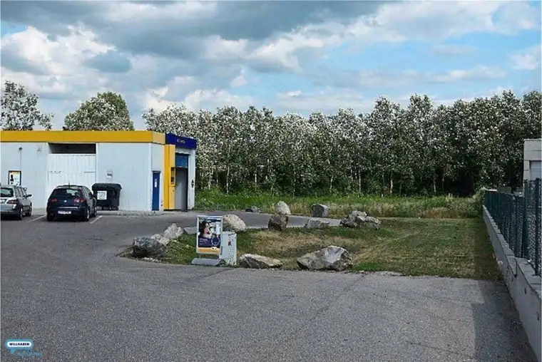Krems an der Donau: Betriebsbaugrundstück ca. 4.846 m2 in Frequenzlage langfristig zu mieten