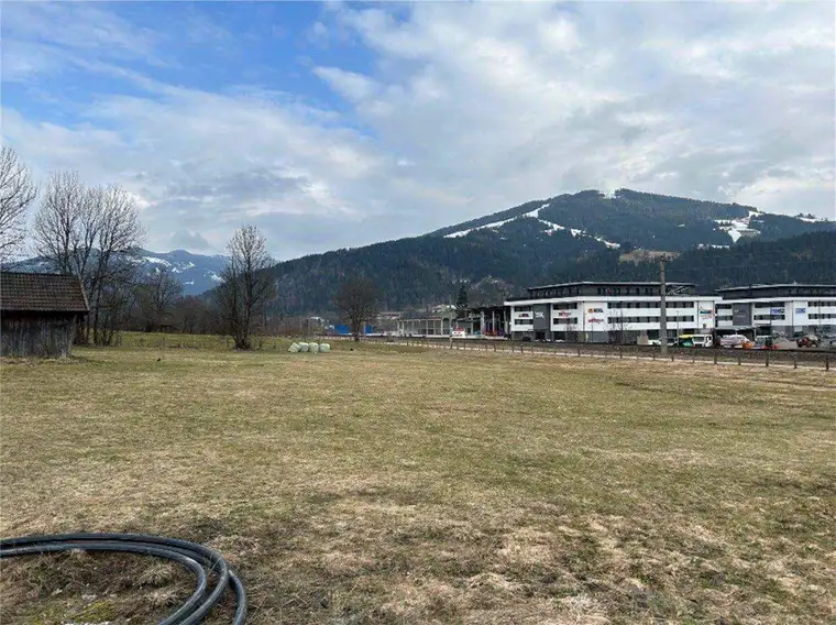 Altenmarkt im Pongau: Gewerbegrundstücke in unterschiedlichen Größen und Lagen zu mieten