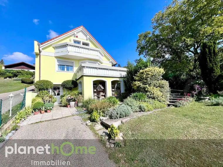 Gepflegtes Haus mit traumhaften Garten &amp; Wienblick