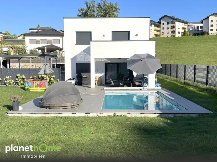 Traumhaus mit Pool und Garten