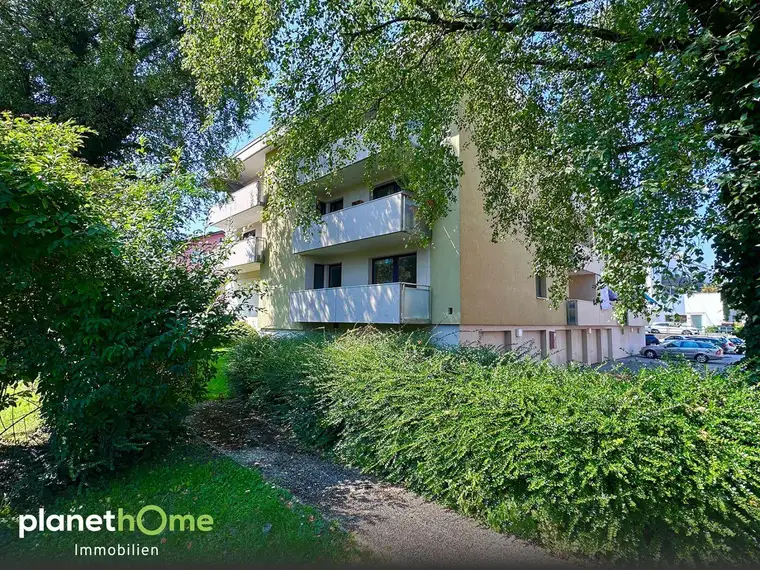 Pärchentraum mit großer Loggia, Balkon und Einzelgarage in Gneis