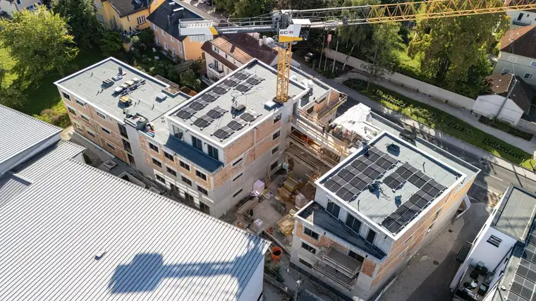 Wohnen mit Komfort: Südseitige Eigentumswohnung in Neuhofen mit Balkon und allen Extras!