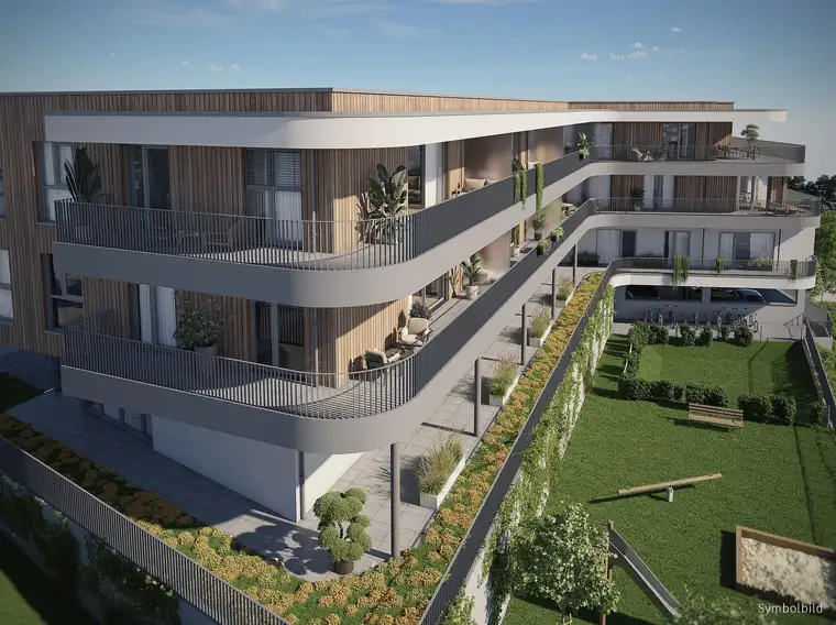 Familienfreundliche 4-Raum-Wohnung mit Tiefgarage, Lift und großem Balkon