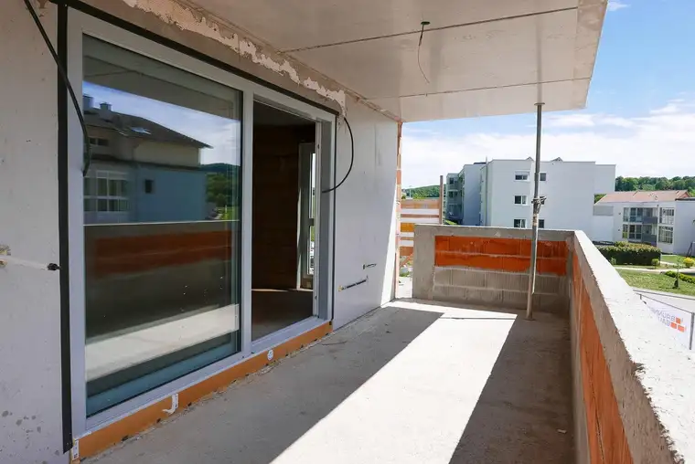 Mittertreffling - 3 ZI-Wohnung mit großem Balkon am grünen Stadtrand - jetzt besichtigen!
