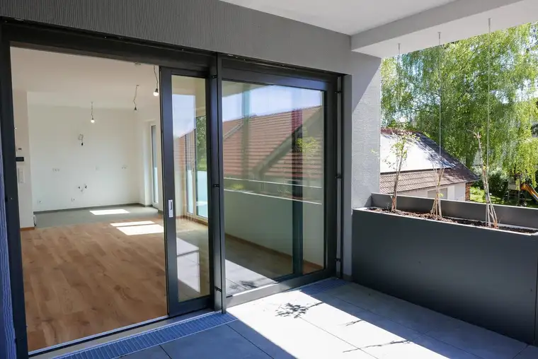 Leonding Living: Moderne Mietwohnung mit Tiefgarage und großem Balkon - Erstbezug!