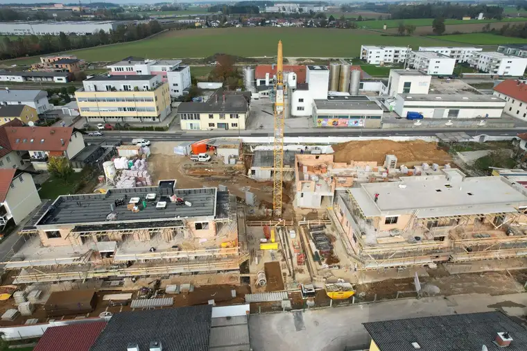 Jetzt Rohbau besichtigen! - Modernes Wohnen mit Tiefgarage und Lift in attraktiver Zentrumslage - Sattledt, Hauptstraße