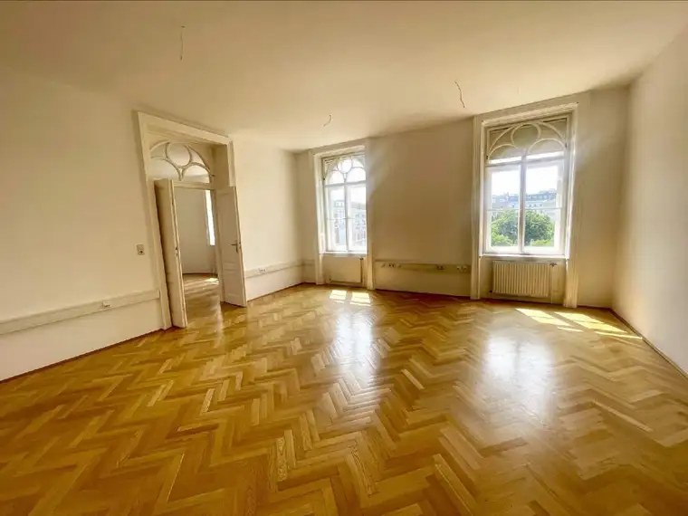 Kathrin Fercher, JP Immobilien
