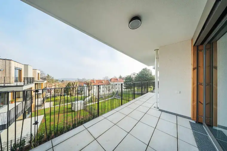 Stock im Weg - Exklusiver Neubau Erstbezug - 4 Zimmer mit Balkon, Grünblick, Fitness &amp; Garage 