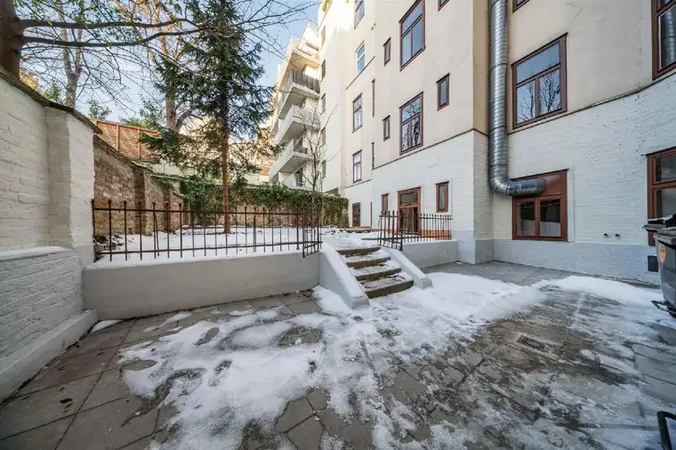 Klassischer Wiener Stilaltbau mit vielfältigen Nutzungsmöglichkeiten