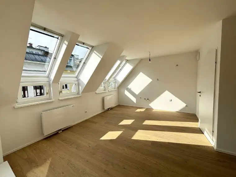 Sonnige Maisonette mit Charme, Sonnenterrasse &amp; Garage beim Kutschkermarkt 1180 Wien