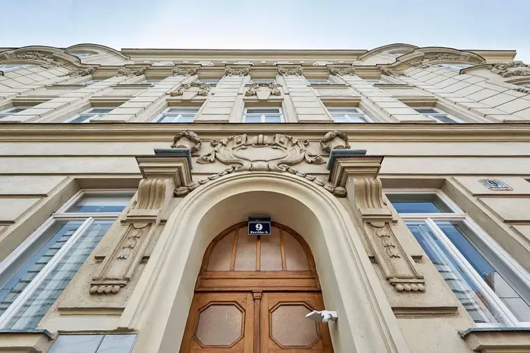 Vladimir Adamovic, JP Immobilien