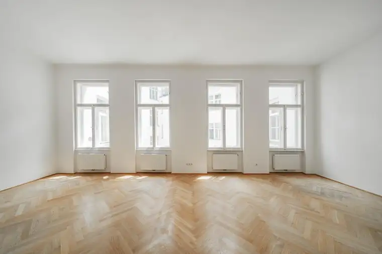 Kathrin Fercher, JP Immobilien